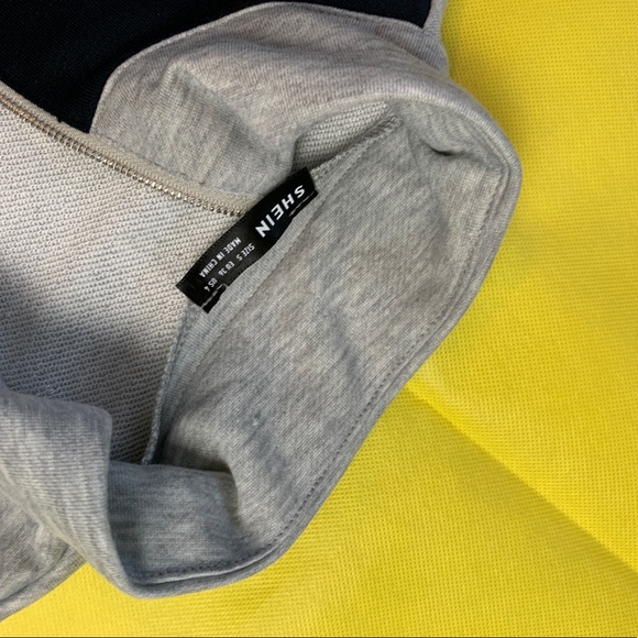 Half Zip Letter Graphic Colorblock sweatshirt NWOT - Picture 3 of 9